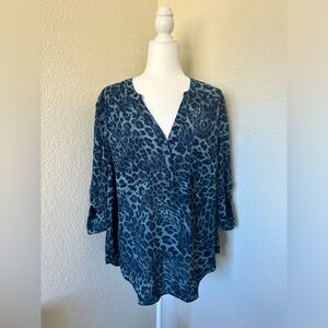 NWOT TORRID BLUE LEOPARD TOP BLOUSE - TORRID SIZE 2 - 18/20. NEW!!!